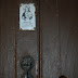 Detall de la porta