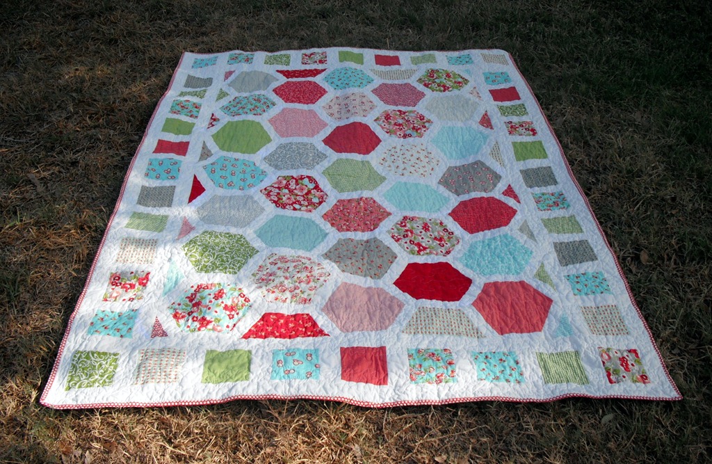 [Hexagon%2520Adult%2520Quilt%25201%255B4%255D.jpg]