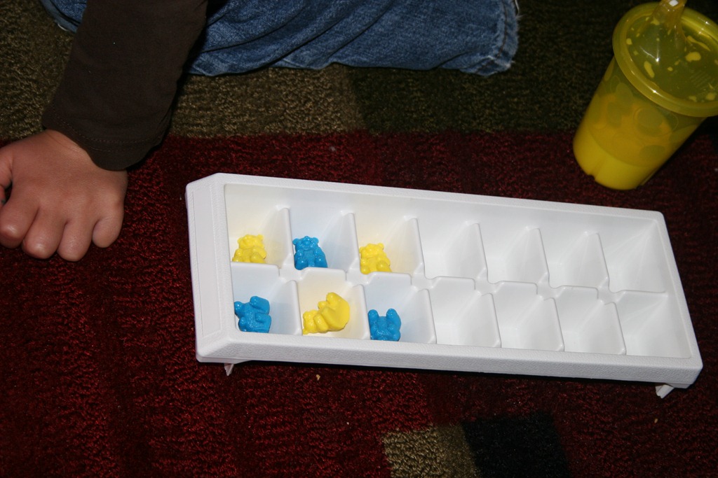 [2013-04-17%2520Tot%2520School%2520Corduroy%2520%252813%2529%255B8%255D.jpg]