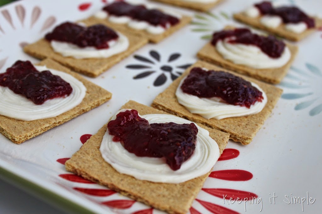 [Mini-Raspberry-Cheesecake%2520%2523SpreadALittleSunshine%2520%252815%2529%255B3%255D.jpg]