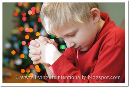 Pray with kids at Christmas Pray with kids at Christmas