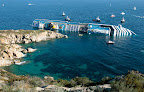 El reciente naufragio del crucero Costa Concordia, encallado el pasado 13 de enero en un arrecife cercano a la isla toscana de Giglio. Gentileza: Google