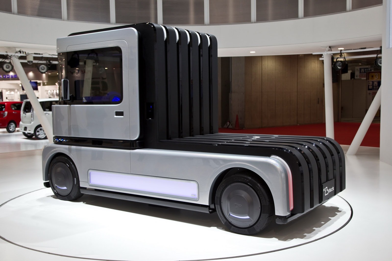 [Daihatsu_FC-Deck_Concept%255B2%255D.jpg]