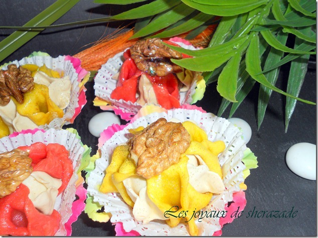 [el%2520yasmina%2520%252C%2520gateau%2520algerien%255B3%255D.jpg]