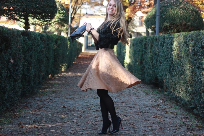 fifties dress, vintage dress, pigalle, chanel, outfit