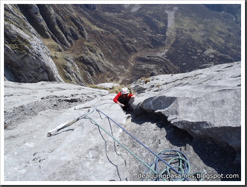 Via Intrusos 350m MD  7a  (6b A0 Oblig) (Alto Les Palanques, Picos de Europa) (Victor) 0073