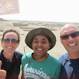 Com nosso Guia Raul nas Pirâmedes de Cahuachi - Nazca - Peru
