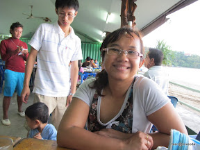 พู่กันเที่ยวหาดบ้านกรูดในวันแม่วันที่ 1