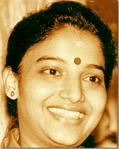 old actress karthika photos