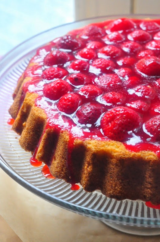 strawberry_cake3LR strawberry_cake3LR