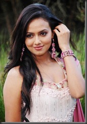 sana-khan sexy