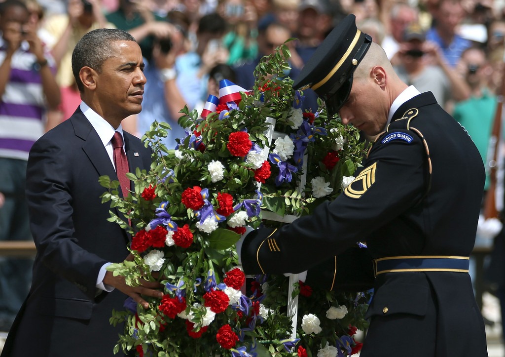 [Barack%252BObama%252BMemorial%252BDay%252BCommemorated%252BArlington%252BVVOW_eMrH_Yx%255B3%255D.jpg]