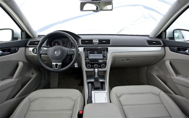 [2012-Volkswagen-Passat-SE-cockpit%255B2%255D.jpg]