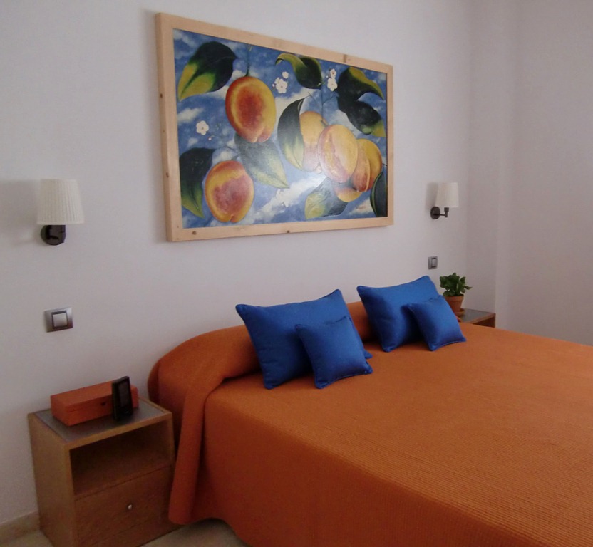 [dormitorio%2520cuadro%25202%255B5%255D.jpg]