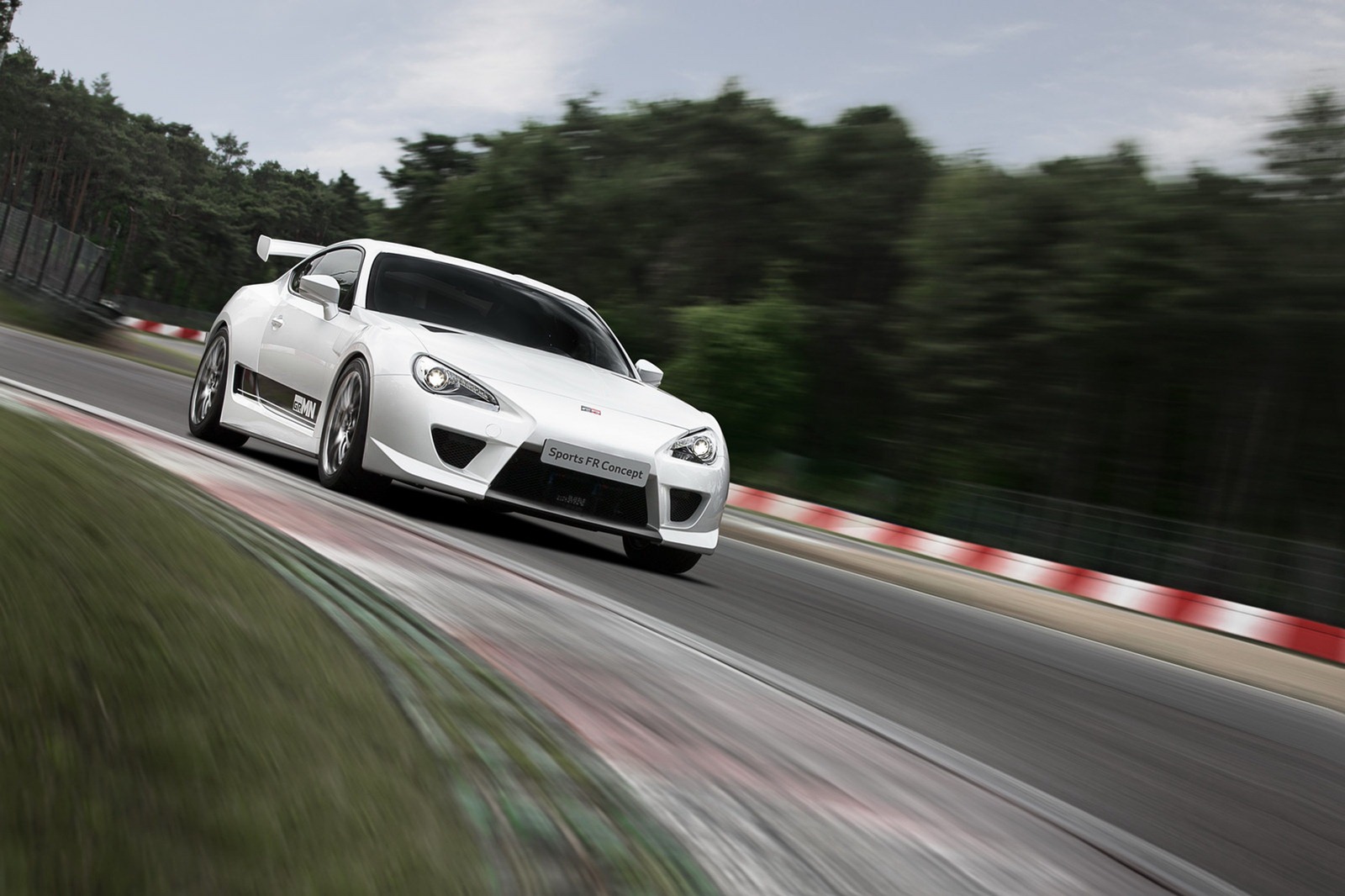[Toyota-GRMN-GT86-76%255B2%255D.jpg]