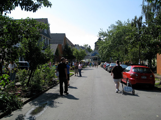 Union Place, very near Summer Street, shows a similar contagious gardening effect.