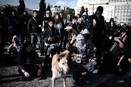 There is debate as to whether this is the same dog at all protests of perhaps a combination of a dog named Kanellos and one named Louknikos. There is debate as to whether this is the same dog at all protests of perhaps a combination of a dog named Kanellos and one named Louknikos.