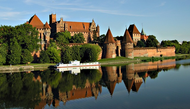 [Gdansk-Castelul%2520Malbroc%255B4%255D.jpg]