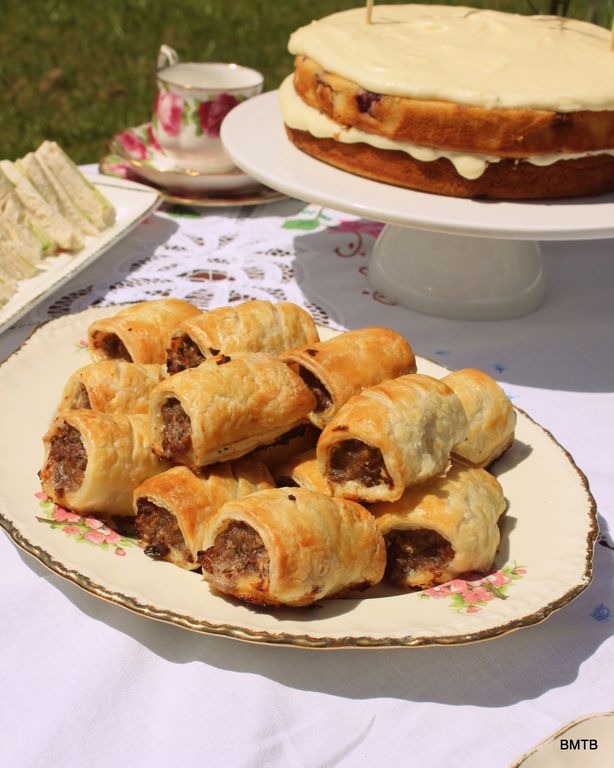 [Pork-Sausage-Rolls-32.jpg]