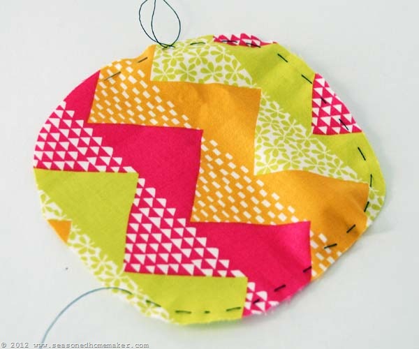 [Mason-Jar-Pin-Cushion-44.jpg]
