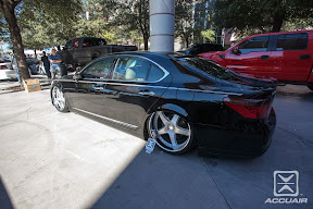 Ken from Wek’Sos Industries personal Junction Produce LS460 equipped with AccuAir e-Level.