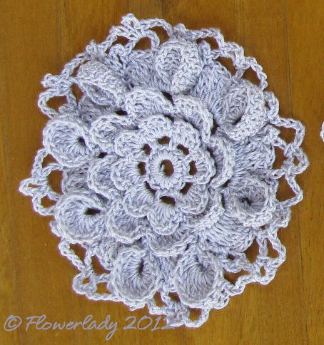 [04-04-irish-crochet-rose%255B4%255D.jpg]