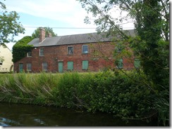 Upwell (16) Upwell (16)