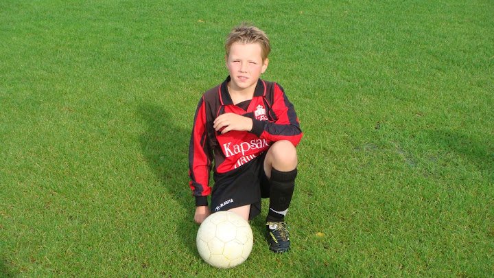 2011 - 07 SEP - WVV E5 TRAINING IN TENUE 06.jpg