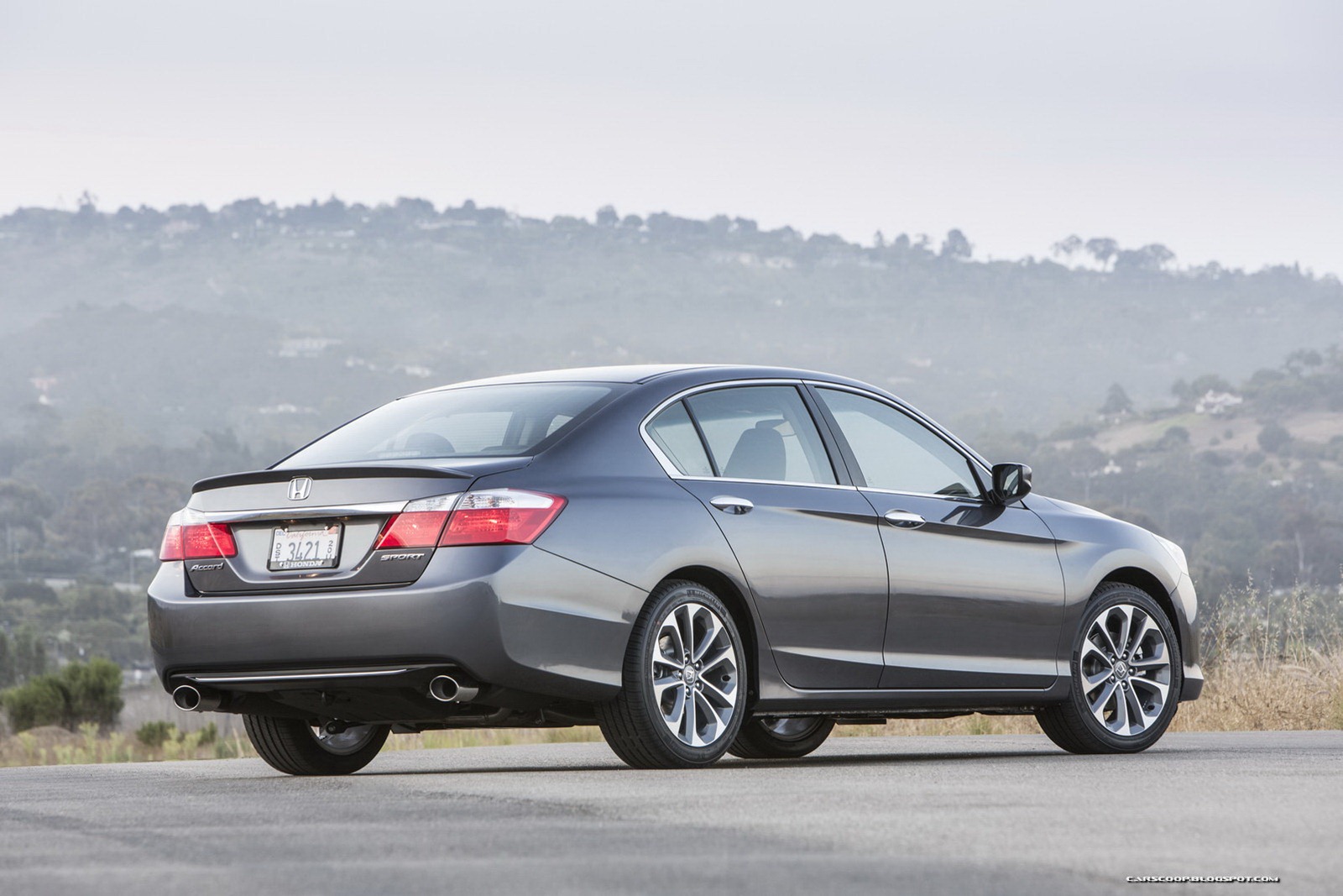 [2013_Honda_AccordSport_Sedan_284%255B2%255D.jpg]