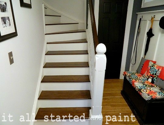 [Entry-stairs-550x413-24.jpg]