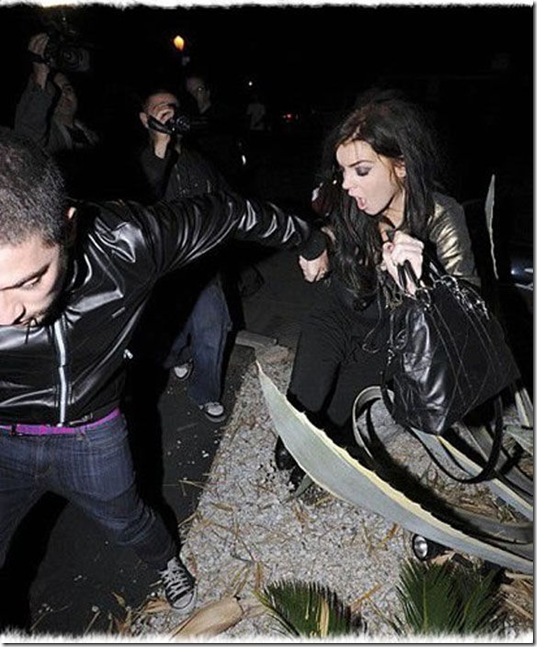 celebrities-falling-down-35
