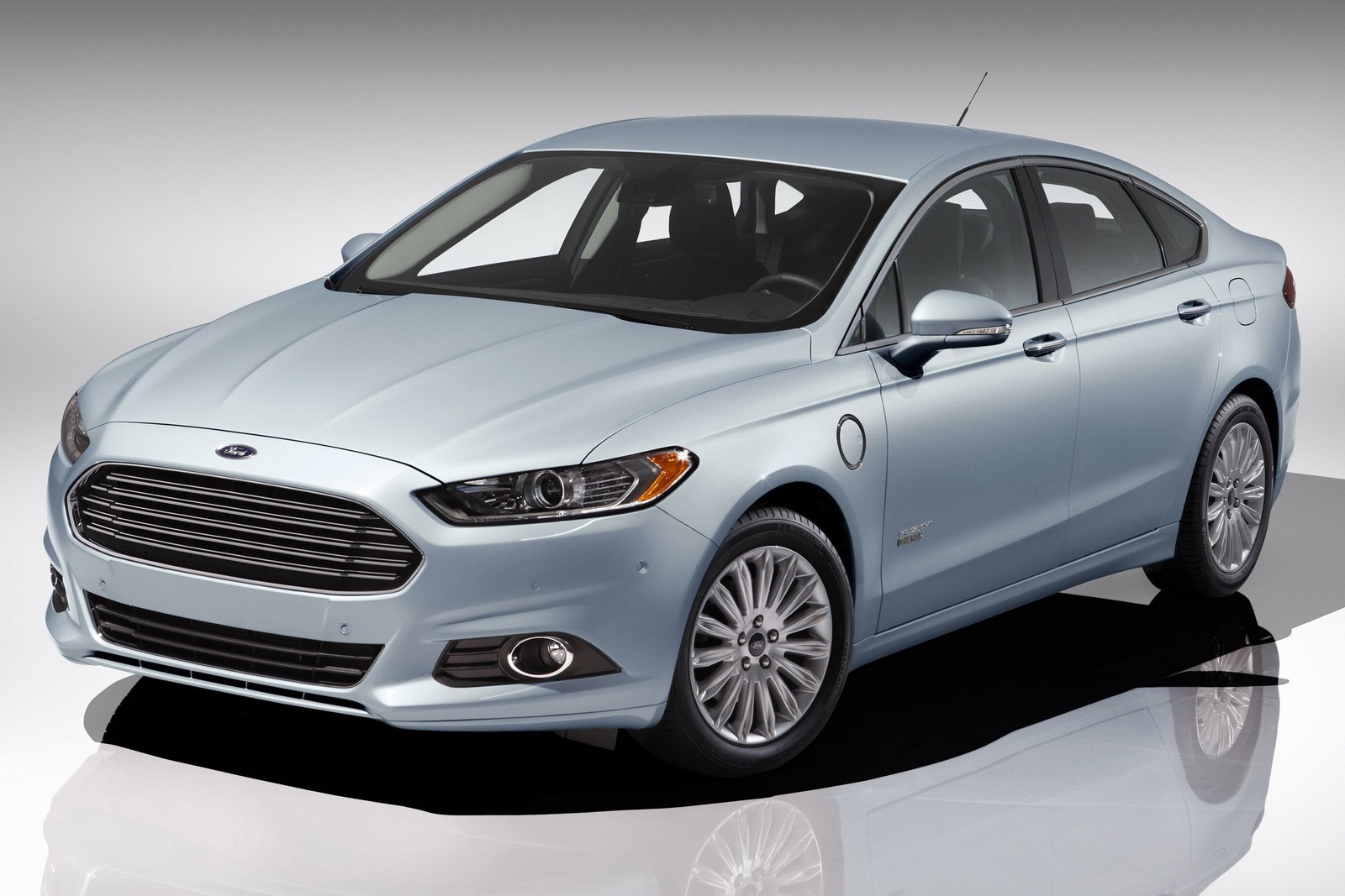 [Ford-Fusion-Energi-1%255B2%255D.jpg]