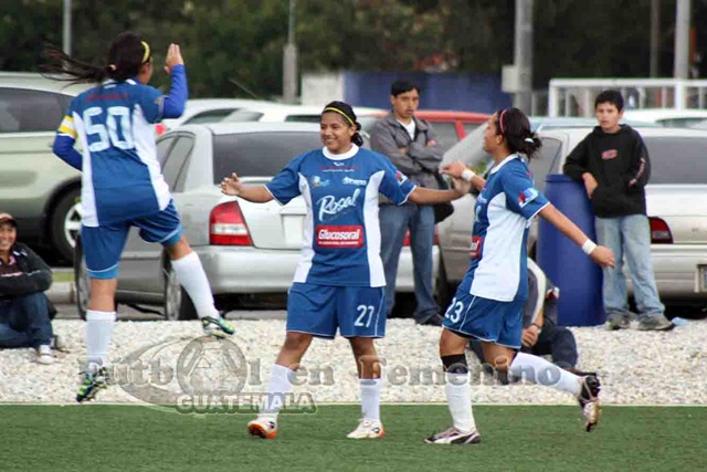[gol%2520de%2520katherine%2520ramos%2520unifut%25204to.%2520%25281%2529%255B4%255D.jpg]