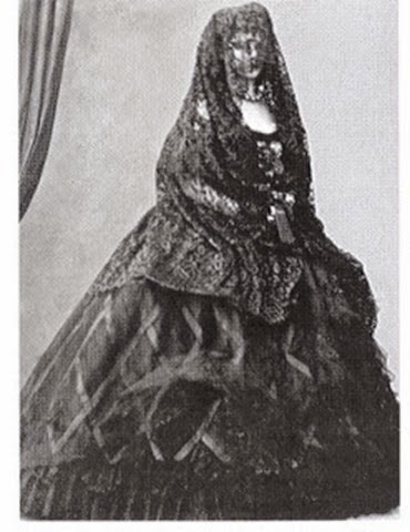 Luto de la Emperatriz Luto de la Emperatriz