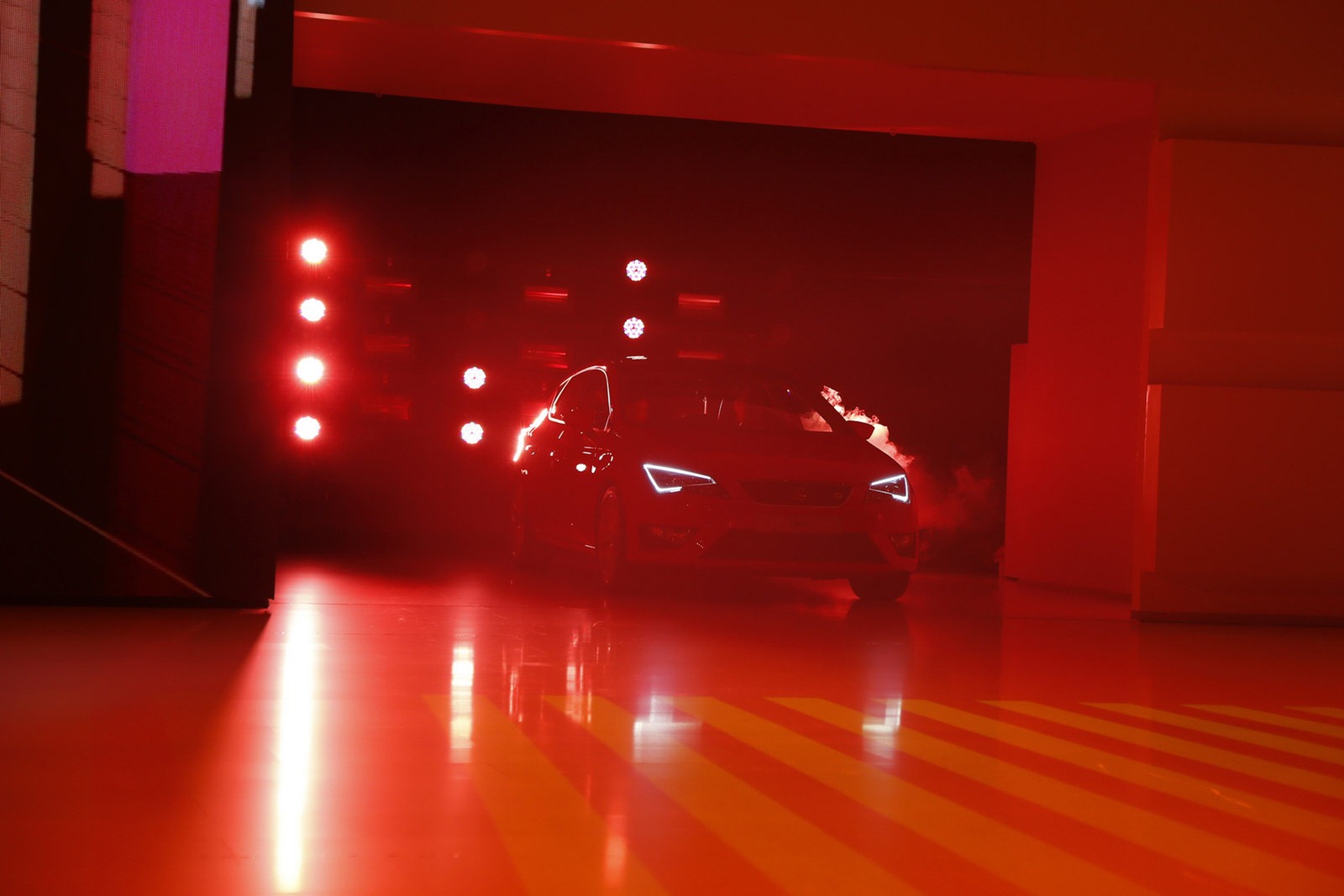 [SEAT-Leon-2013-08%255B2%255D.jpg]