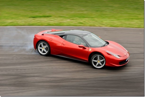 Ferrari-458-Italia-4