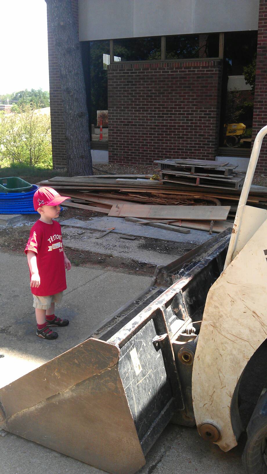 Front skid loader at umsl