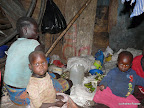 Bewohner im Slum, Kampala