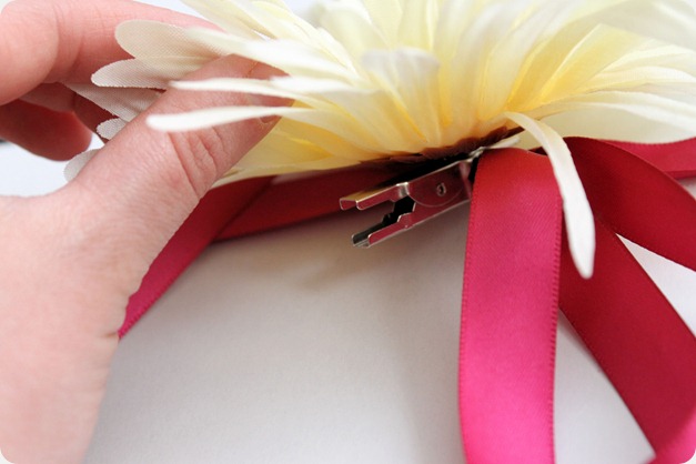 diy easy gift wrapping for baby shower