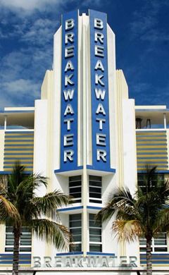 Art-Deco-Miami---Breakwater-Hotel