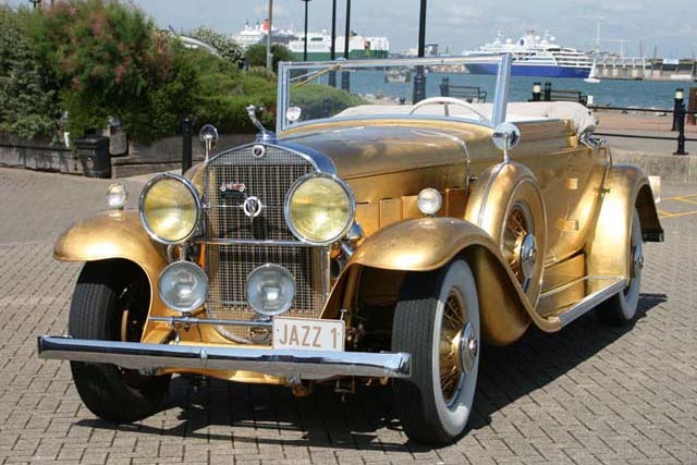 [1931-Cadillac-355-Gold-Plated-1%255B3%255D.jpg]