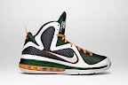 Wearing Brons: Mark Wahlberg Sports LeBron 9 Hurricanes nike lebron 9 gr miami hurricanes 3 01 Wearing Brons: Mark Wahlberg Sports LeBron 9 Hurricanes