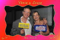 Fotos do evento Vânia e Souza - 18.11.11. Foto numero 49 da Social Click Fotografia Digital, do Rio de Janeiro, RJ, que faz fotos divertidas, fotos malucas, fotos com fantasias, fotos na hora, fotografia maluca, fotografia divertida com molduras personalizadas. fotos divertidas malucas foto maluca animadas animado rj rio de janeiro divertida fantasia animada fotografia noiva fotógrafa retrato social fotografias para casamento noivos