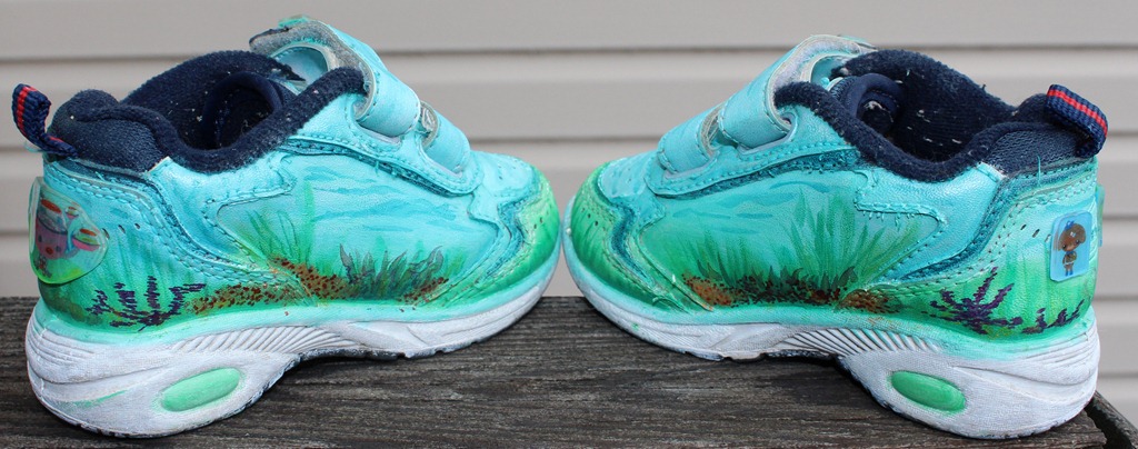 [insides%2520of%2520octonaut%2520shoes%255B4%255D.jpg]