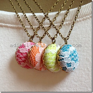 button necklaces 032