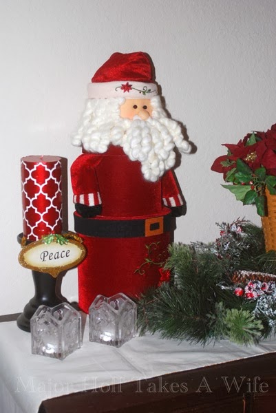Santa Peace buffet.jpg Santa Peace buffet