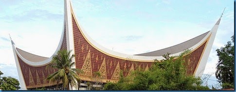 799px-West_Sumatra_Grand_Mosque_(Development_Jan_2012_02) 799px-West_Sumatra_Grand_Mosque_(Development_Jan_2012_02)