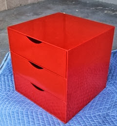 red acrylic cube