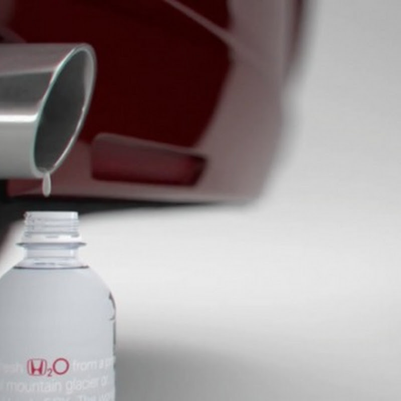 Honda presenta su auto que emite H2O