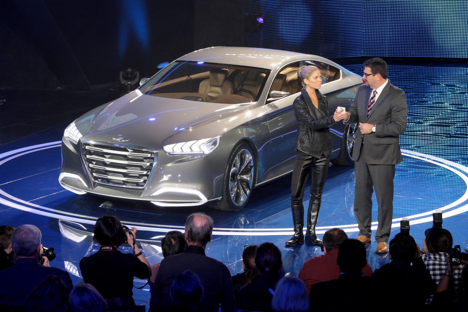 [Hyundai-HDC-14-Genesis-Concept-8%255B2%255D.jpg]